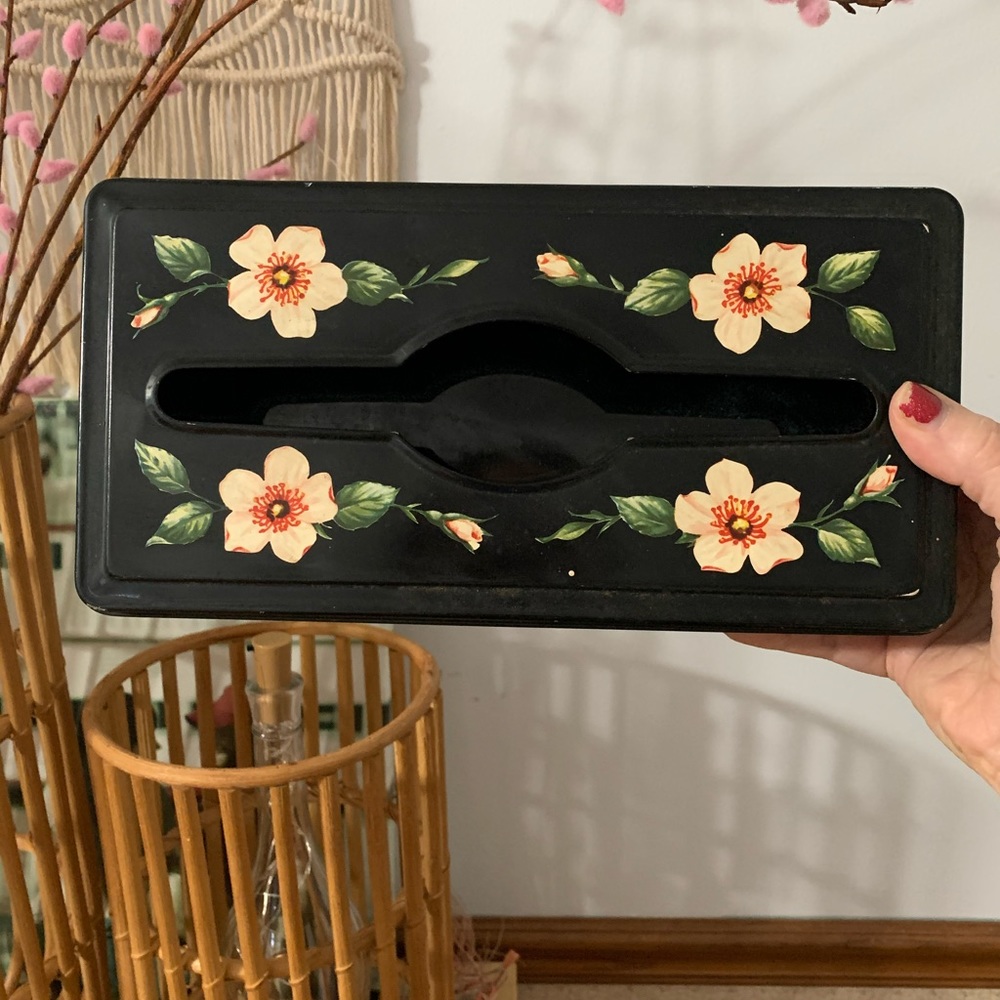 Vintage floral metal tissue box cover